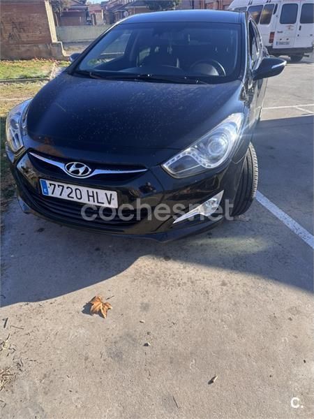 Negro Usado 2012 Hyundai i40 Style Berlina | 6399 € (Precio justo) - Imagen 1/4