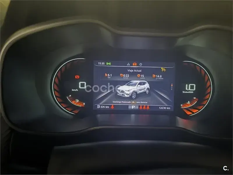 Usado MG ZS Luxury 111 CV (81 kW) 2024 Naranja SUV