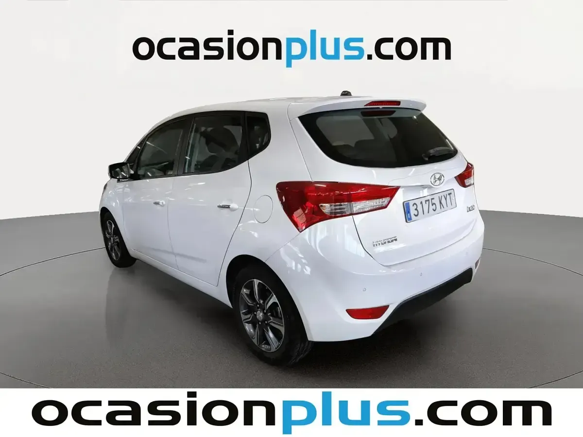 Usado Hyundai ix20 126 CV (92 kW) 2019 Blanco Utilitario