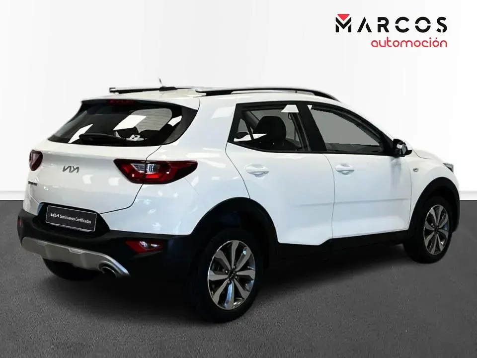 Usado Kia Stonic 84 CV (61 kW) 2022 SUV