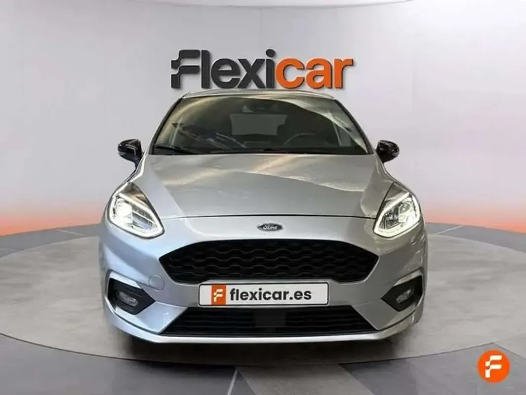 Usado Ford Fiesta ST-Line 95 CV (69 kW) 2021 Gris Utilitario