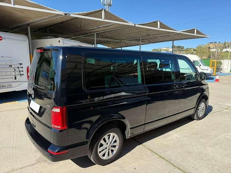 Usado VW Caravelle 150 CV (110 kW) 2018 Negro Van