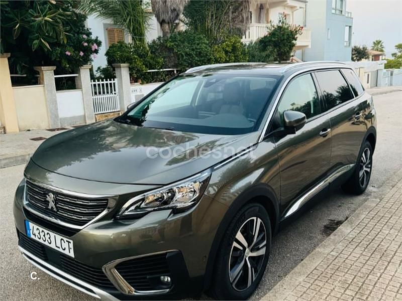 Gris / plata Usado 2019 Peugeot 5008 GT-line SUV | 20.000 € (Caro) - Imagen 1/4
