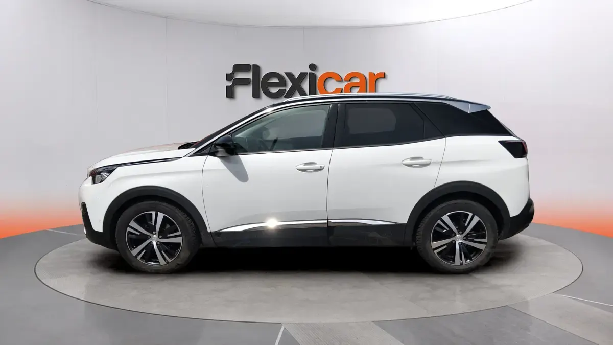 Usado Peugeot 3008 Allure 131 CV (96 kW) 2018 Blanco SUV