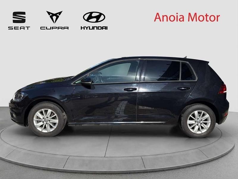 Usado VW Golf VII Advance 110 CV (80 kW) 2018 Negro Utilitario