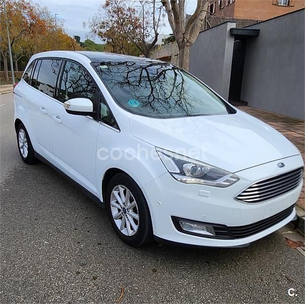 Usado Ford Grand C-Max Titanium 120 CV (88 kW) 2016 Blanco Monovolumen