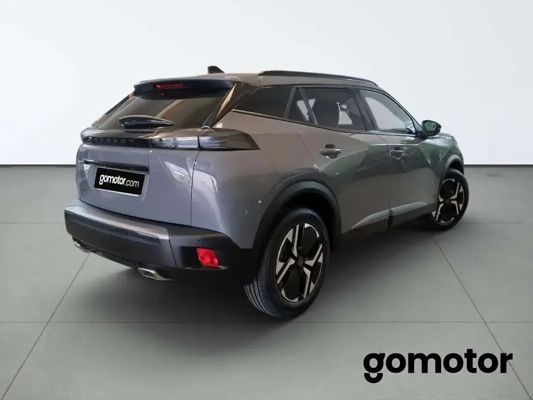 Usado Peugeot 2008 Allure 131 CV (96 kW) 2023 Gris SUV