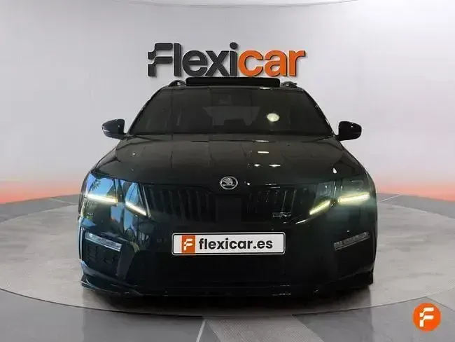 Usado Skoda Octavia RS 230 CV (169 kW) 2018 Negro Familiar