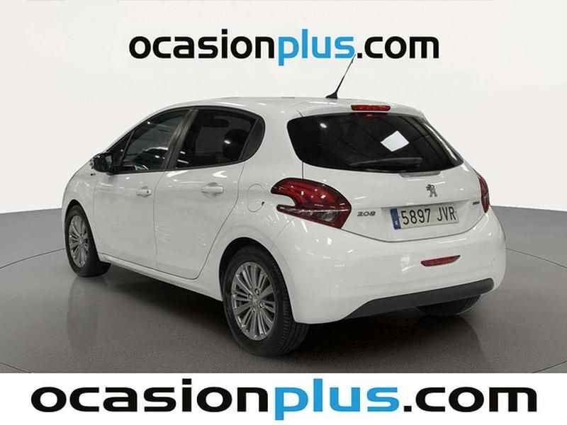 Usado Peugeot 208 Style 82 CV (60 kW) 2016 Blanco Utilitario