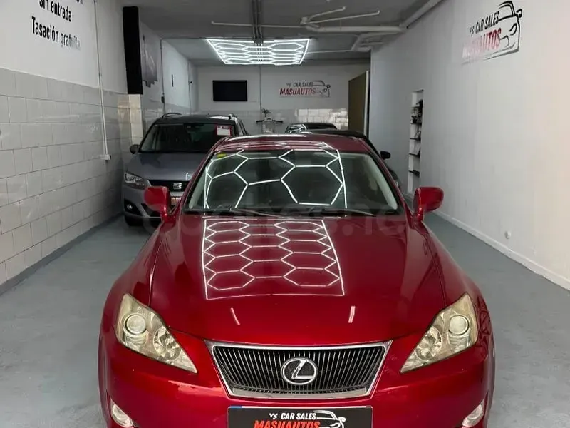 Usado Lexus IS220d Luxury Line 177 CV (130 kW) 2009 Granate Berlina