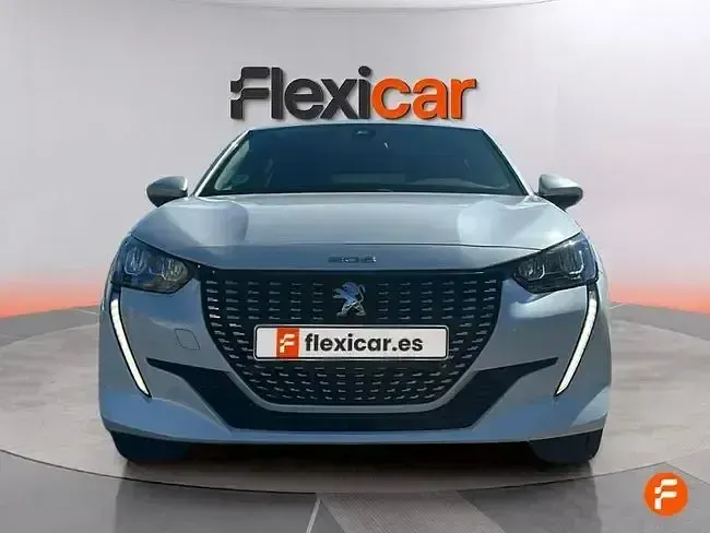 Usado Peugeot 208 Allure 130 CV (95 kW) 2021 Blanco Utilitario