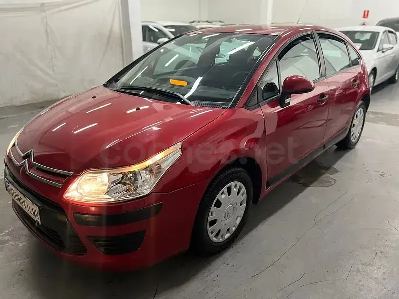 Usado Citroën C4 90 CV (66 kW) 2009 Granate Berlina