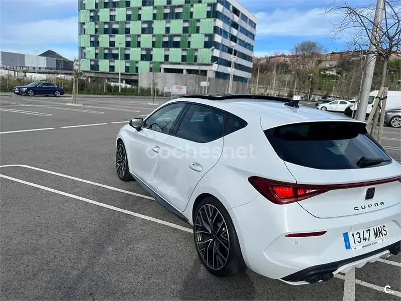 Usado Cupra Leon VZ 300 CV (220 kW) 2024 Blanco Berlina