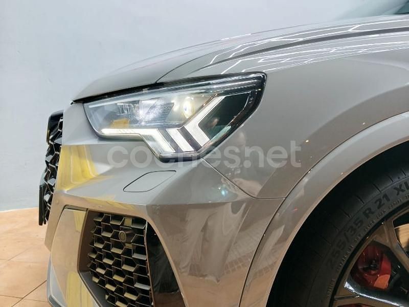 Usado Audi Q3 Sportback Ambiente 400 CV (294 kW) 2023 Gris / plata SUV