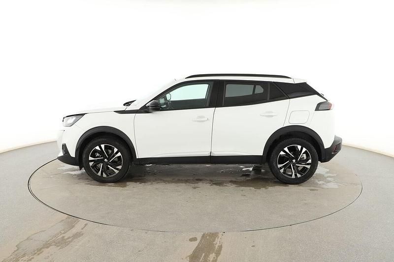Usado Peugeot 2008 Allure 131 CV (96 kW) 2021 Blanco SUV