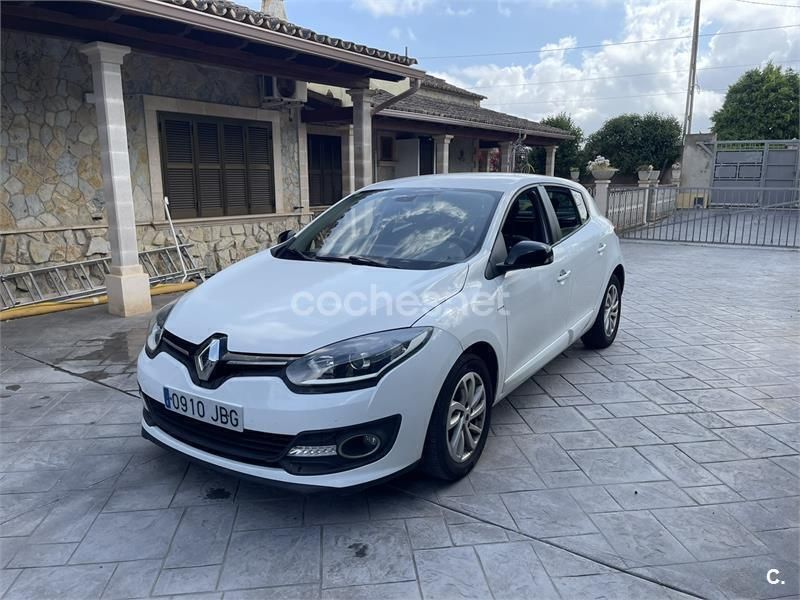 Blanco Usado 2014 Renault Mégane III LIMITED Berlina | 7500 € (Buen precio) - Imagen 1/4