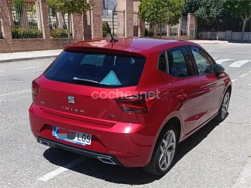 Usado Seat Ibiza FR 90 CV (66 kW) 2020 Rojo Utilitario