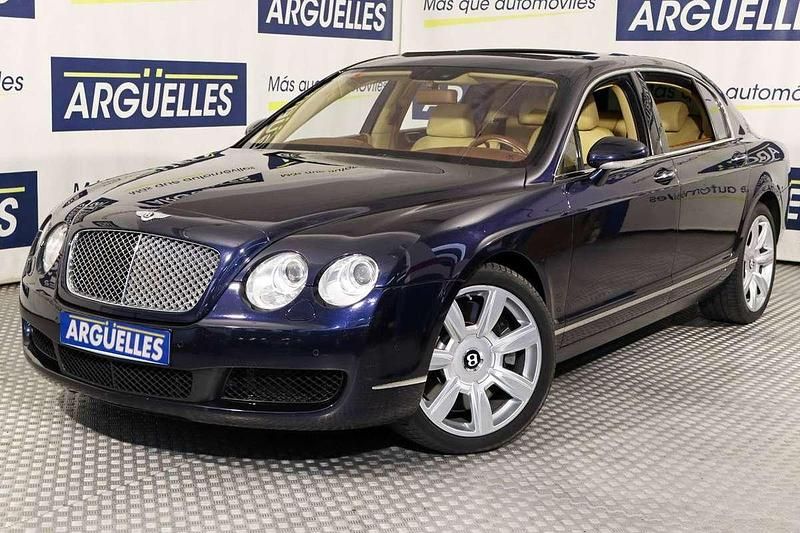 Usado Bentley Continental Flying Spur 560 CV (411 kW) 2005 Azul Berlina