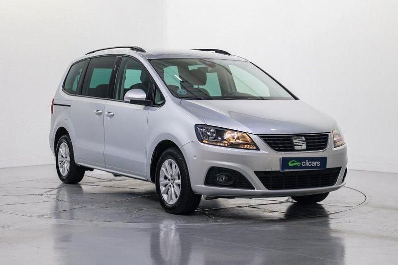 Usado Seat Alhambra Style 150 CV (110 kW) 2022 Gris Monovolumen
