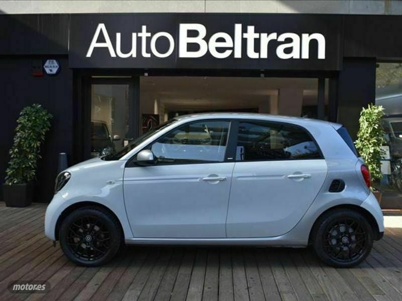 Usado Smart ForFour Passion 90 CV (66 kW) 2017 Blanco Utilitario
