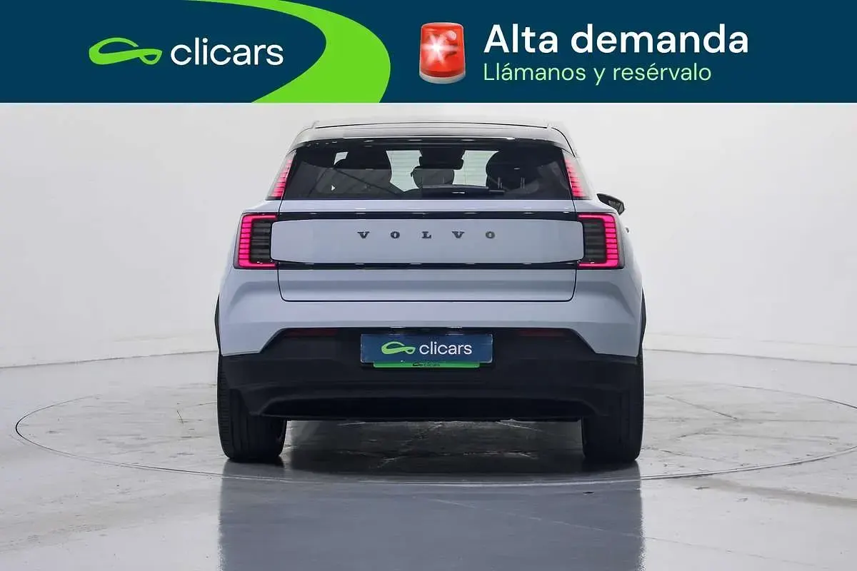 Usado Volvo EX30 Plus 200 kW (272 CV) 2024 Blanco SUV
