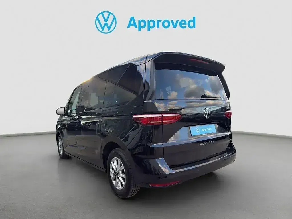 Usado VW Multivan 150 CV (110 kW) 2025 Negro Monovolumen