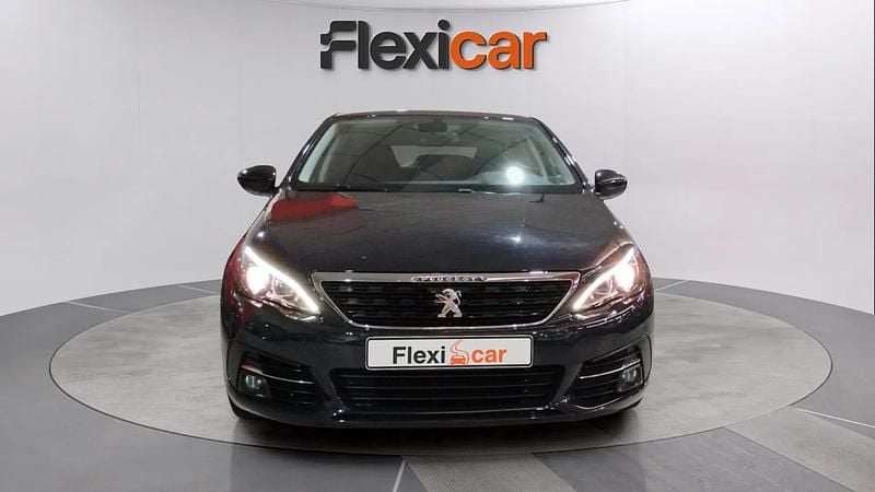 Usado Peugeot 308 Style 110 CV (80 kW) 2020 Negro Berlina