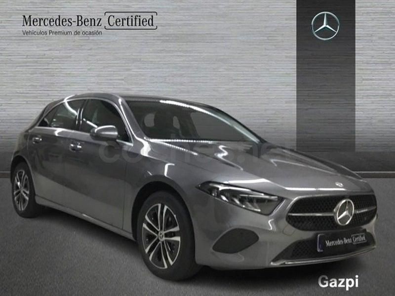 Nuevo Mercedes A250 Progressive 218 CV (160 kW) 2025 Gris / plata Berlina