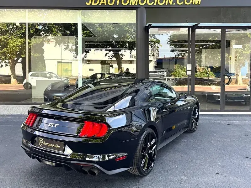 Usado Ford Mustang GT 450 CV (330 kW) 2018 Negro Coupe