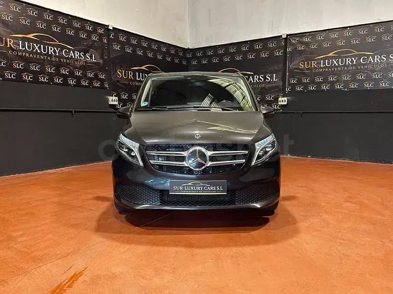 Usado Mercedes V300 Exclusive 239 CV (175 kW) 2021 Negro Monovolumen