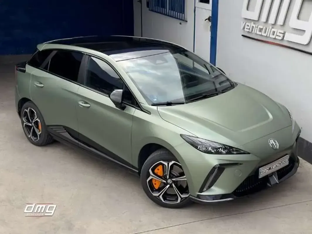 Usado MG MG4 EV 319 kW (435 CV) 2023 Verde Utilitario