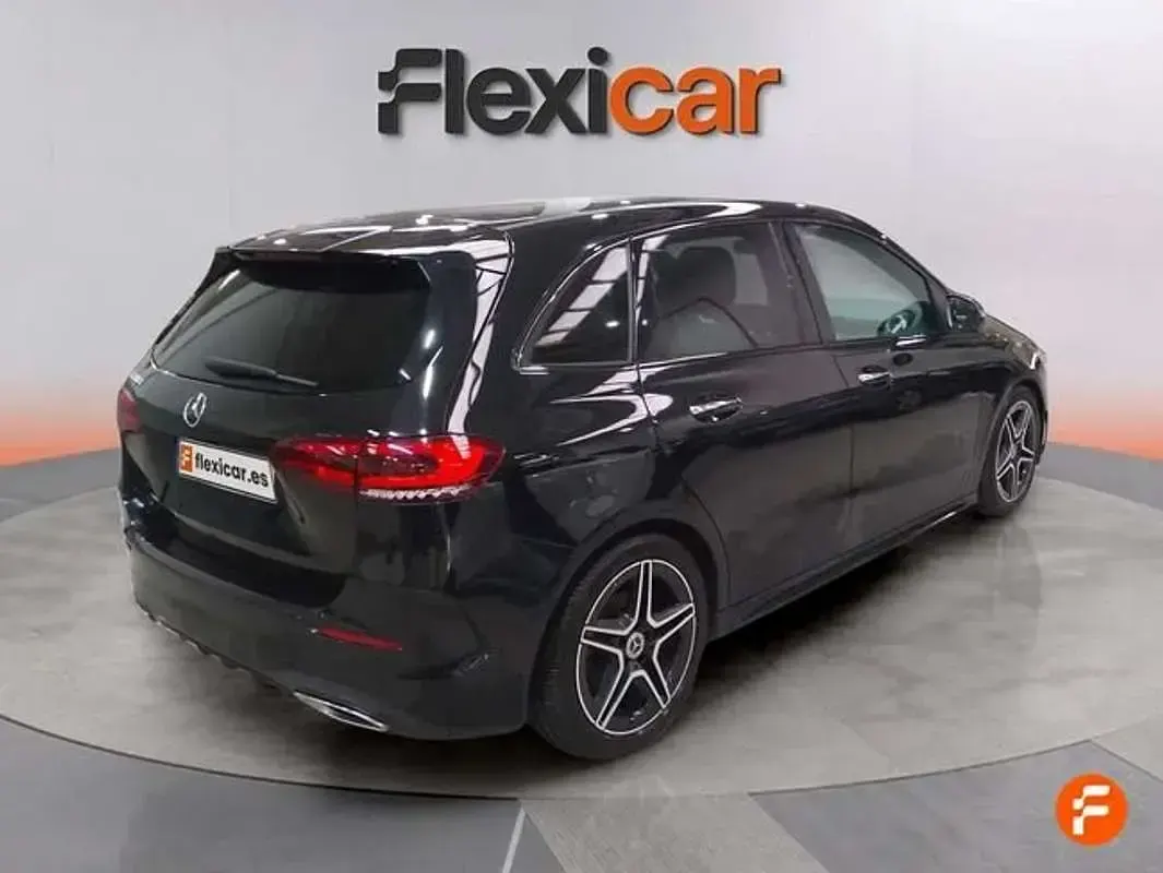 Gebraucht Mercedes B200 150 PS (110 kW) 2020 Schwarz Van / Kleinbus