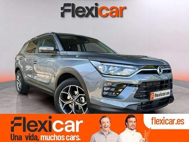 Gris Usado 2024 Ssangyong (KGM) Korando SUV | 17.990 € - Imagen 1/4