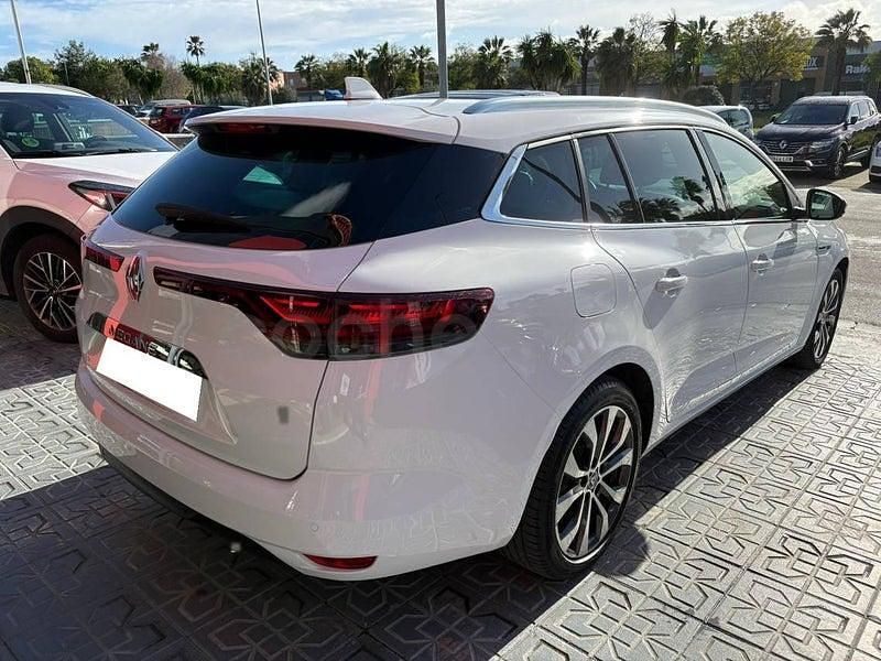 Usado Renault Mégane GrandTour Techno 116 CV (85 kW) 2022 Blanco Familiar