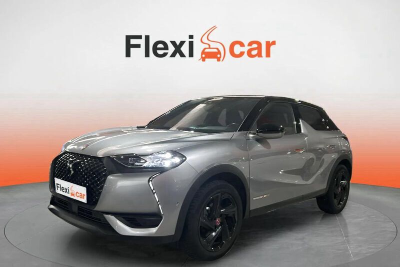 Usado DS Automobiles DS3 Crossback Performance Line Plus 131 CV (96 kW) 2020 Gris SUV