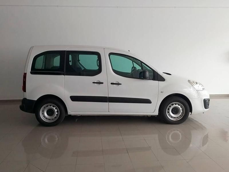 Usado Citroën Berlingo Feel 75 CV (55 kW) 2018 Blanco Monovolumen