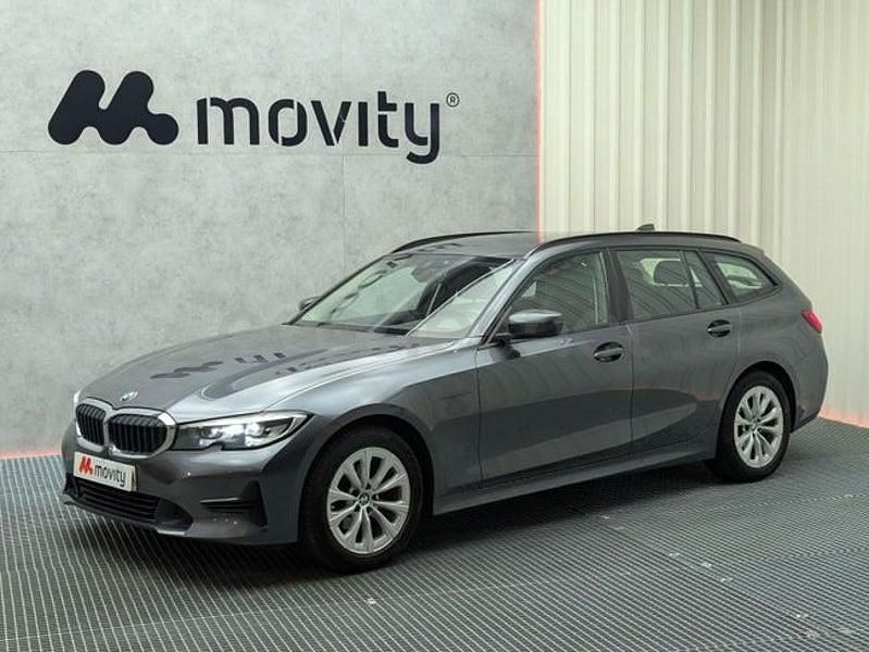 Usado BMW 318 Comfort Edition 150 CV (110 kW) 2020 Gris / plata Familiar