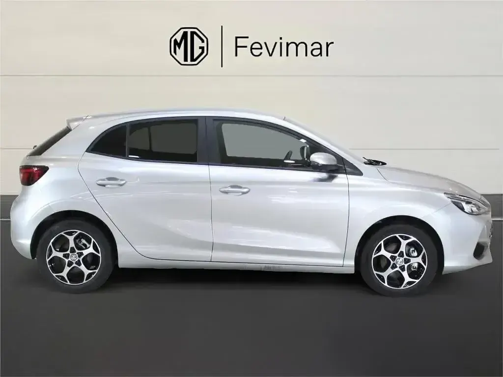 Usado MG MG3 Comfort 195 CV (143 kW) 2025 Gris Utilitario