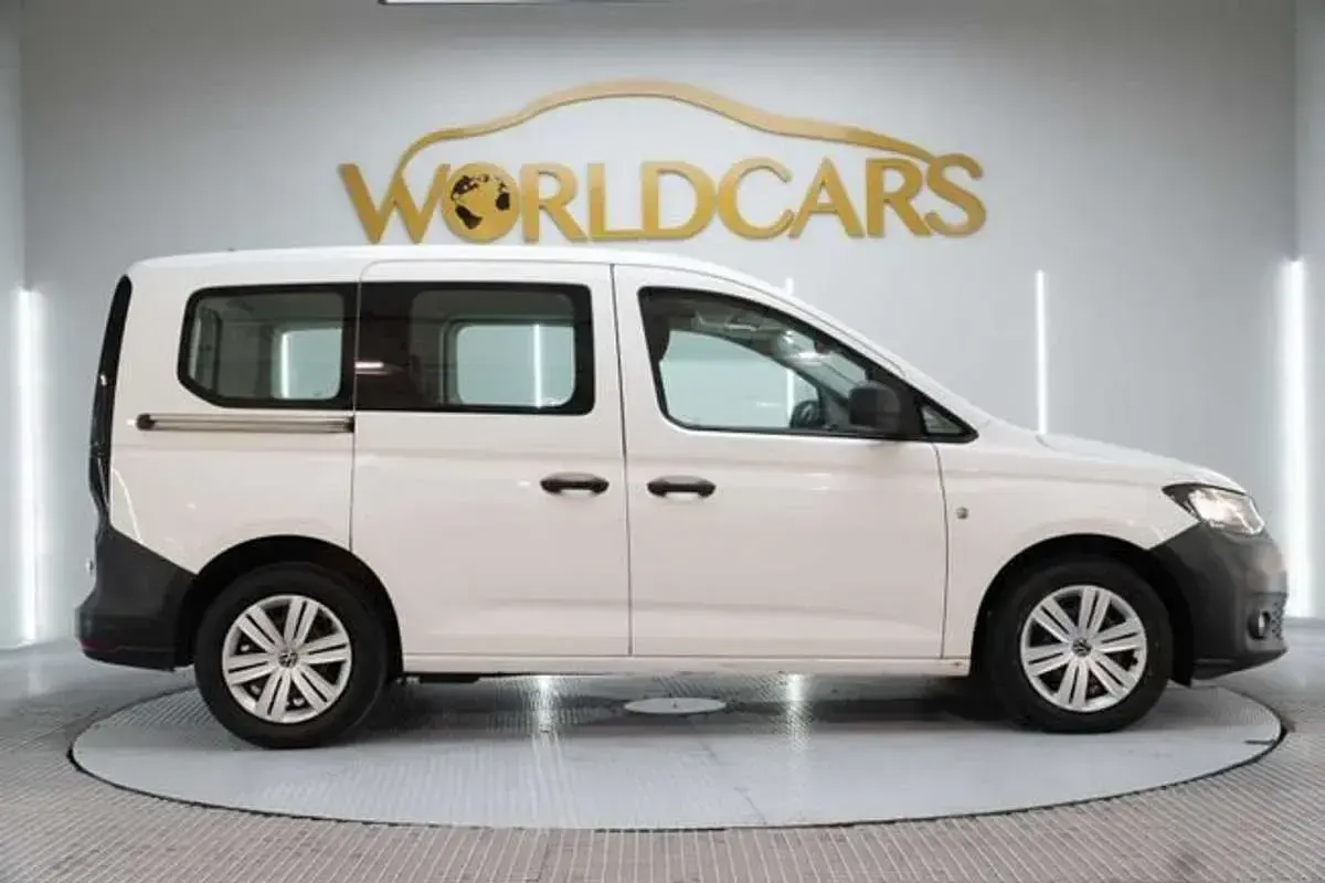 Usado VW Caddy 102 CV (75 kW) 2021 Blanco Monovolumen