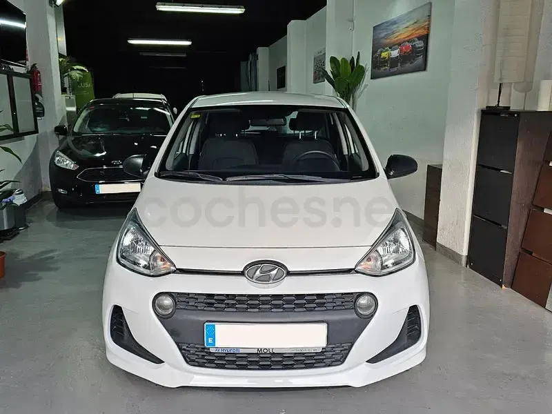 Używany Hyundai i10 66 KM (48 kW) 2018 Biały Hatchback