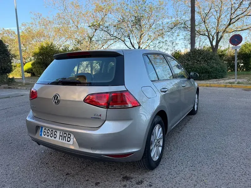 Usado VW Golf VII Edition 105 CV (77 kW) 2014 Beige Berlina