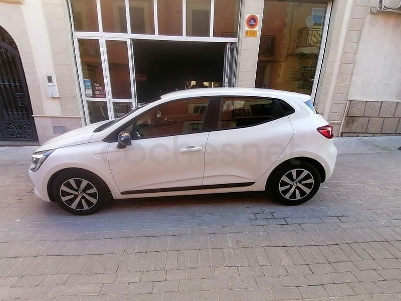 Usado Renault Clio V Evolution 100 CV (73 kW) 2023 Blanco Berlina