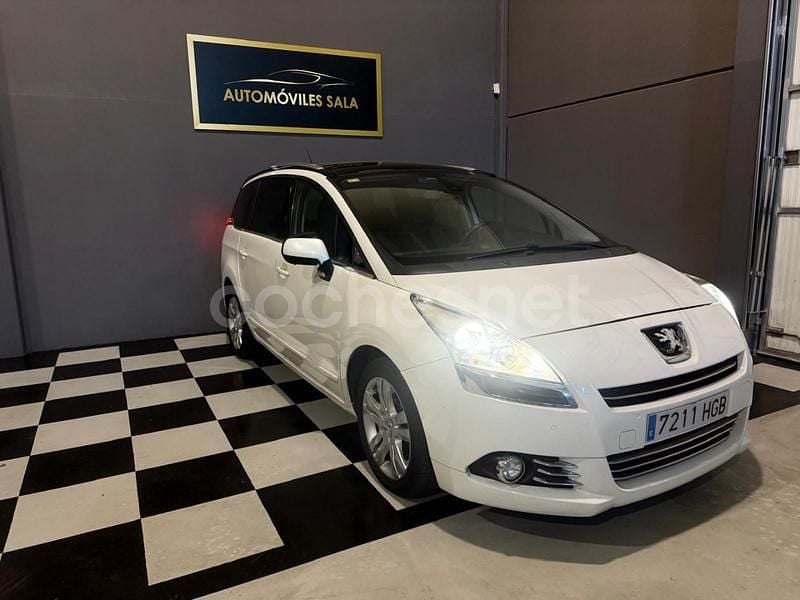 Blanco Usado 2011 Peugeot 5008 Sport Monovolumen | 7300 € (Precio justo) - Imagen 1/4