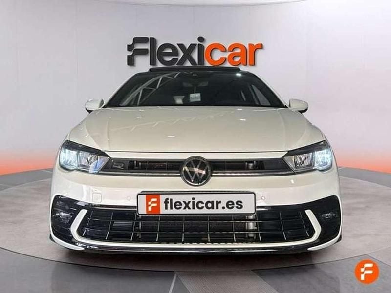 Usado VW Polo R-line 110 CV (80 kW) 2023 Blanco Utilitario