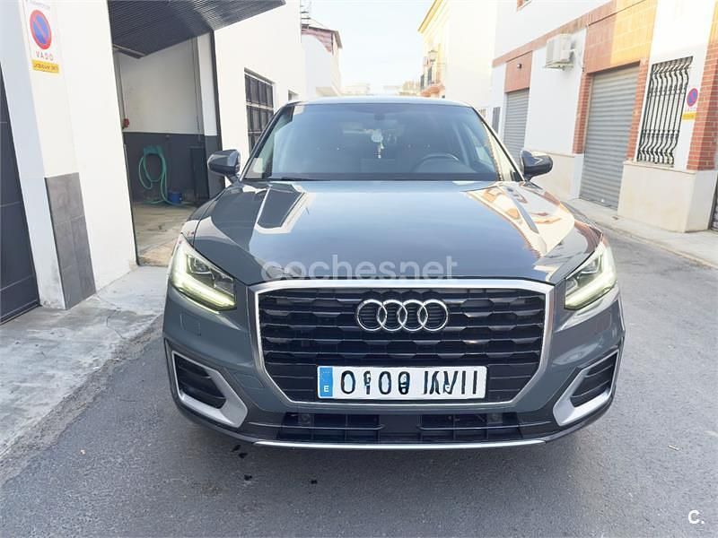Usado Audi Q2 Sport 116 CV (85 kW) 2019 Gris / plata SUV