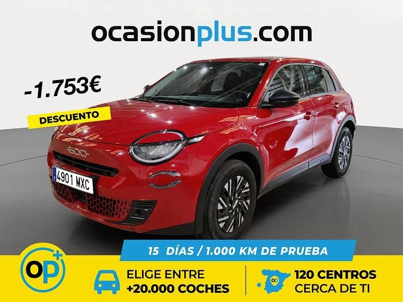 Rojo Usado 2024 Fiat 600 SUV | 19.290 € (Precio justo) - Imagen 1/4