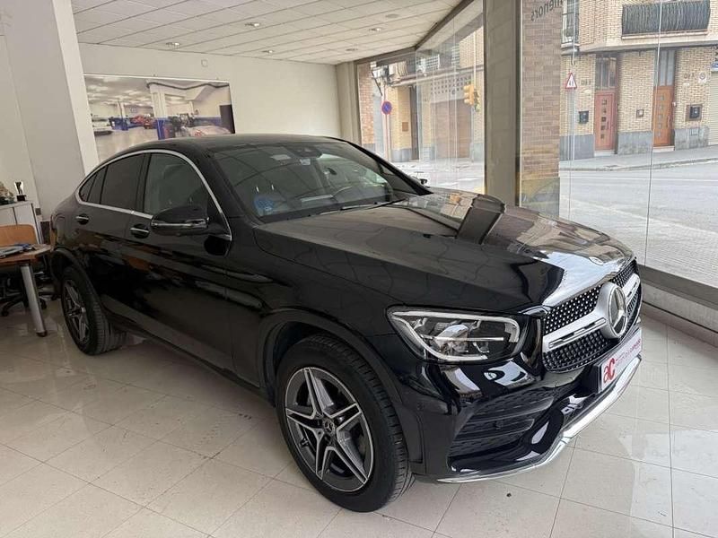 Usado Mercedes GLC300e 313 CV (230 kW) 2022 Negro SUV