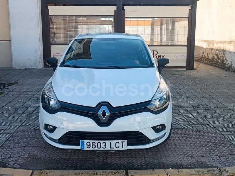 Blanco Usado 2020 Renault Clio V Business Berlina | 6499 € - Imagen 1/4