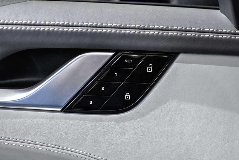 Usado Porsche 992 650 CV (478 kW) 2021 Azul Descapotable