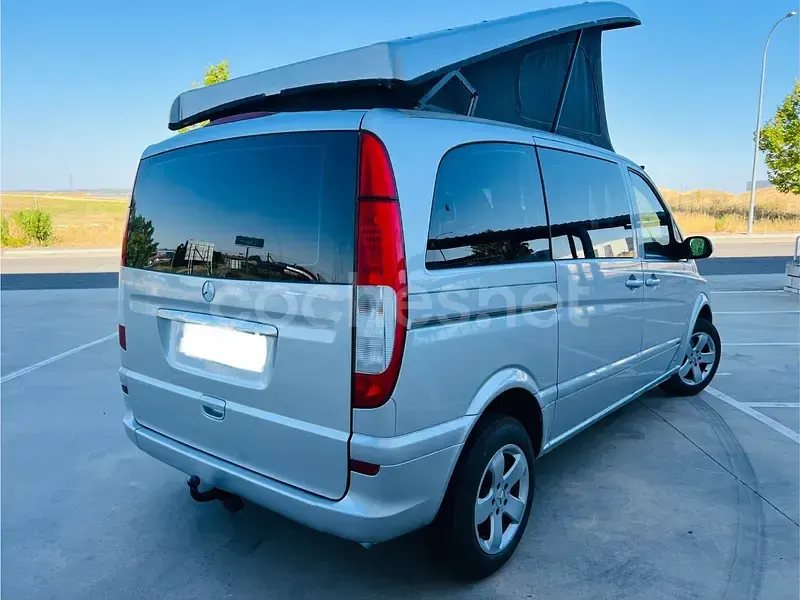Usado Mercedes Viano 150 CV (110 kW) 2004 Gris / plata Monovolumen